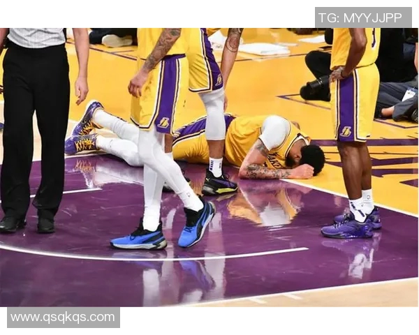 湖人火箭对决精彩回顾单节表现分析与数据解读