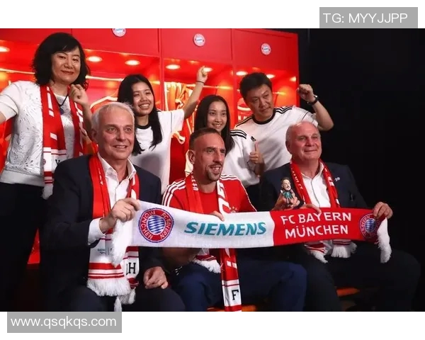 莱万重返安联球场引发拜仁球迷愤怒反应称其忘恩负义